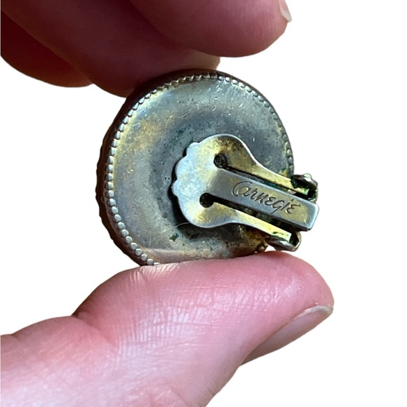 Hattie Carnegie Opaque Blue Clip On Earrings - Picture 3 of 3